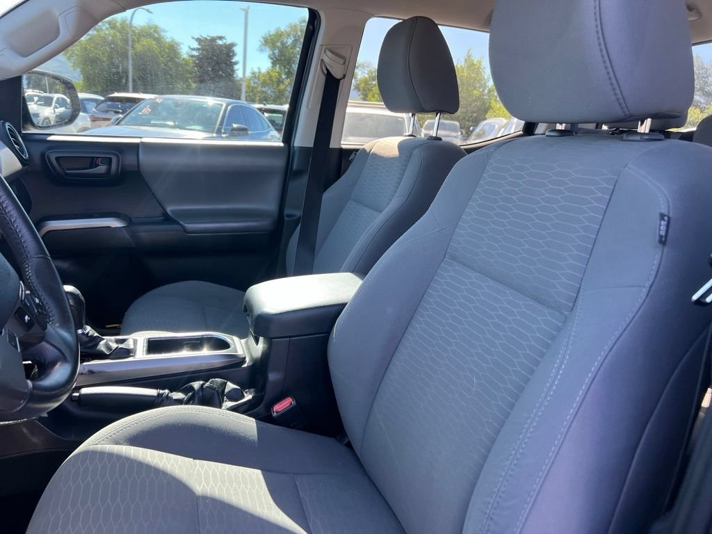 Used 2018 Magnetic Gray Metallic Toyota SR5 image 24