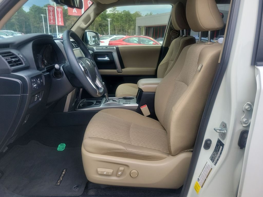 Used 2023 White Toyota SR5 image 15