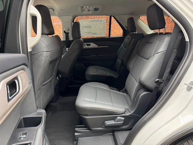 New 2026 Star White Metallic Tri-Coat Ford Active image 23