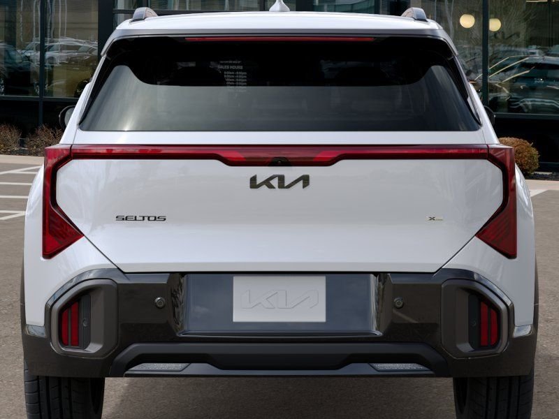 New 2027 White Kia X-Line S image 13