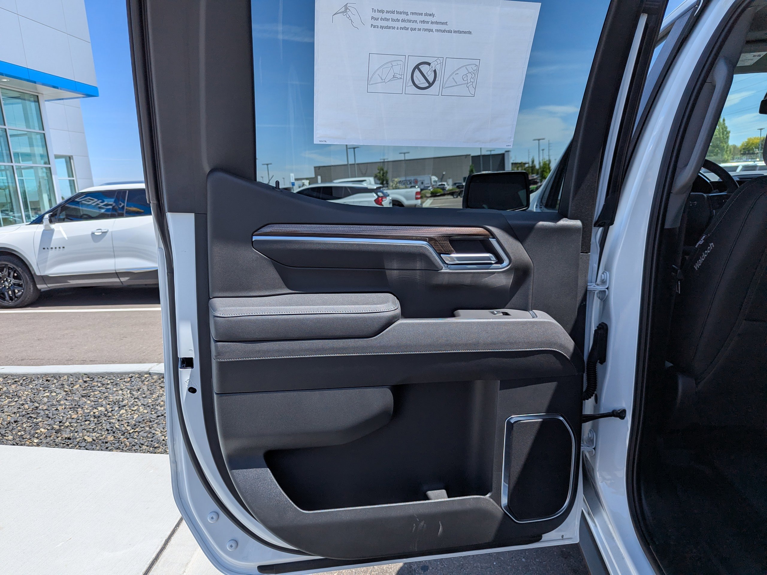 2025 Chevrolet Silverado 1500 RST - Photo 30