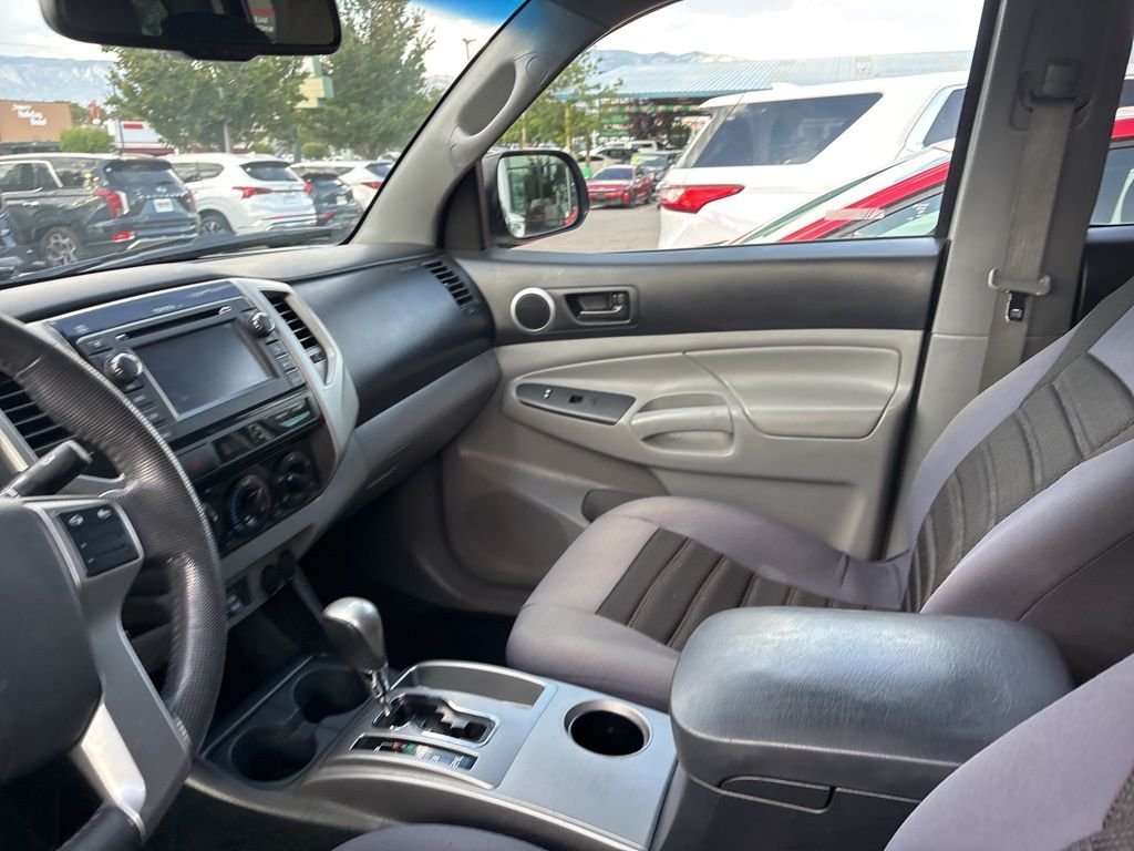 Used 2013 Silver Toyota Base image 22