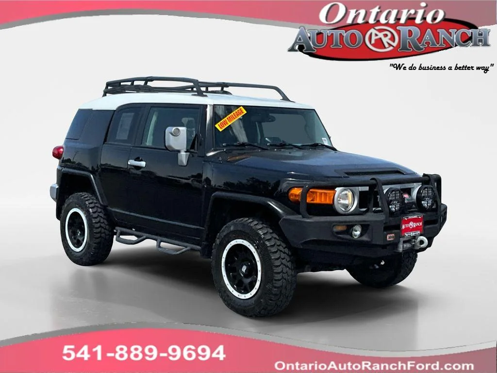 2011 Toyota FJ Cruiser 4x4's photo