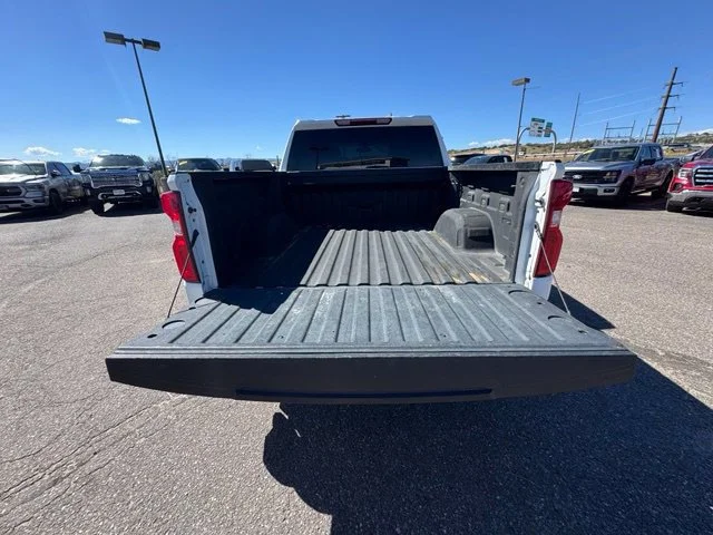 Certified Used 2022 SUMMIT WHITE Chevrolet RST image 25