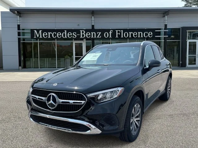 Used 2026 Black Mercedes-Benz GLC 300 image 3