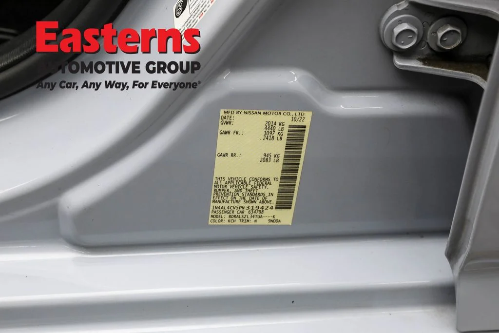Used 2023 Gray Nissan 2.0 SR image 34