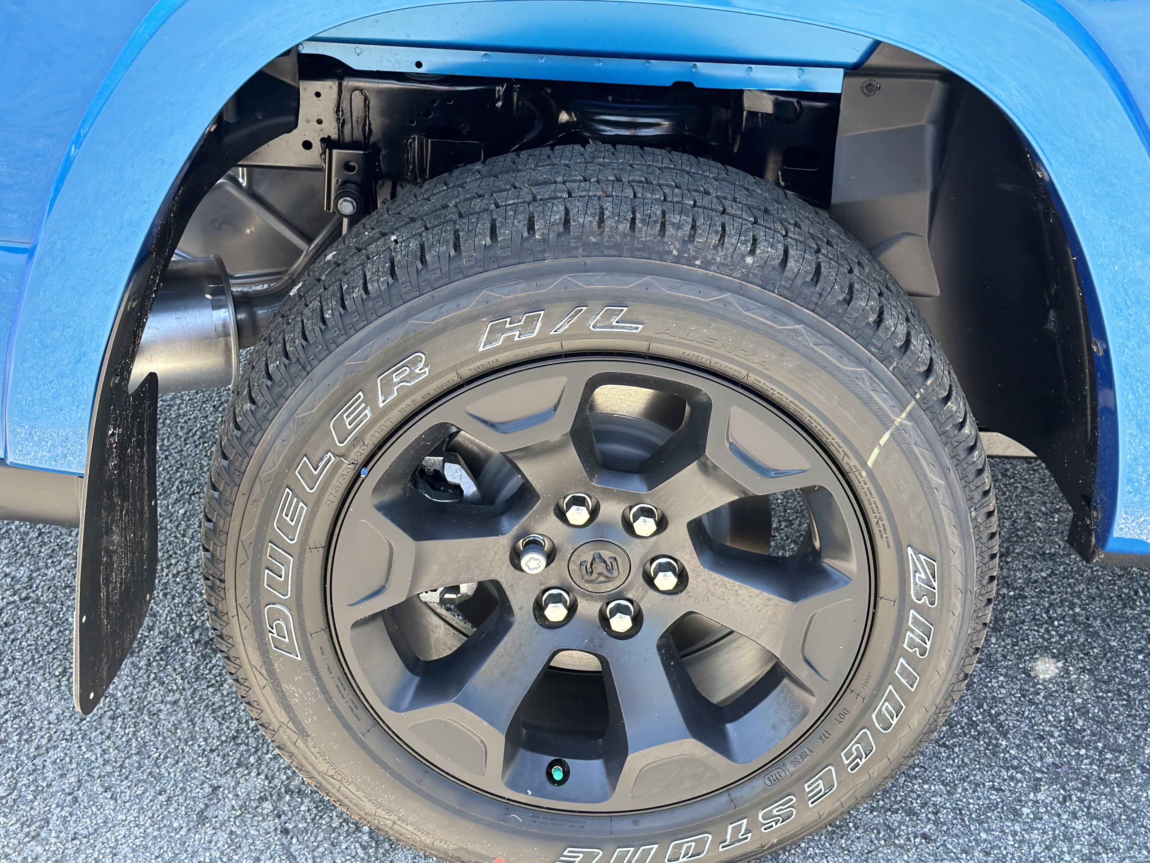 New 2026 Hydro Blue Pearl-Coat Exterior Paint RAM Big Horn image 18
