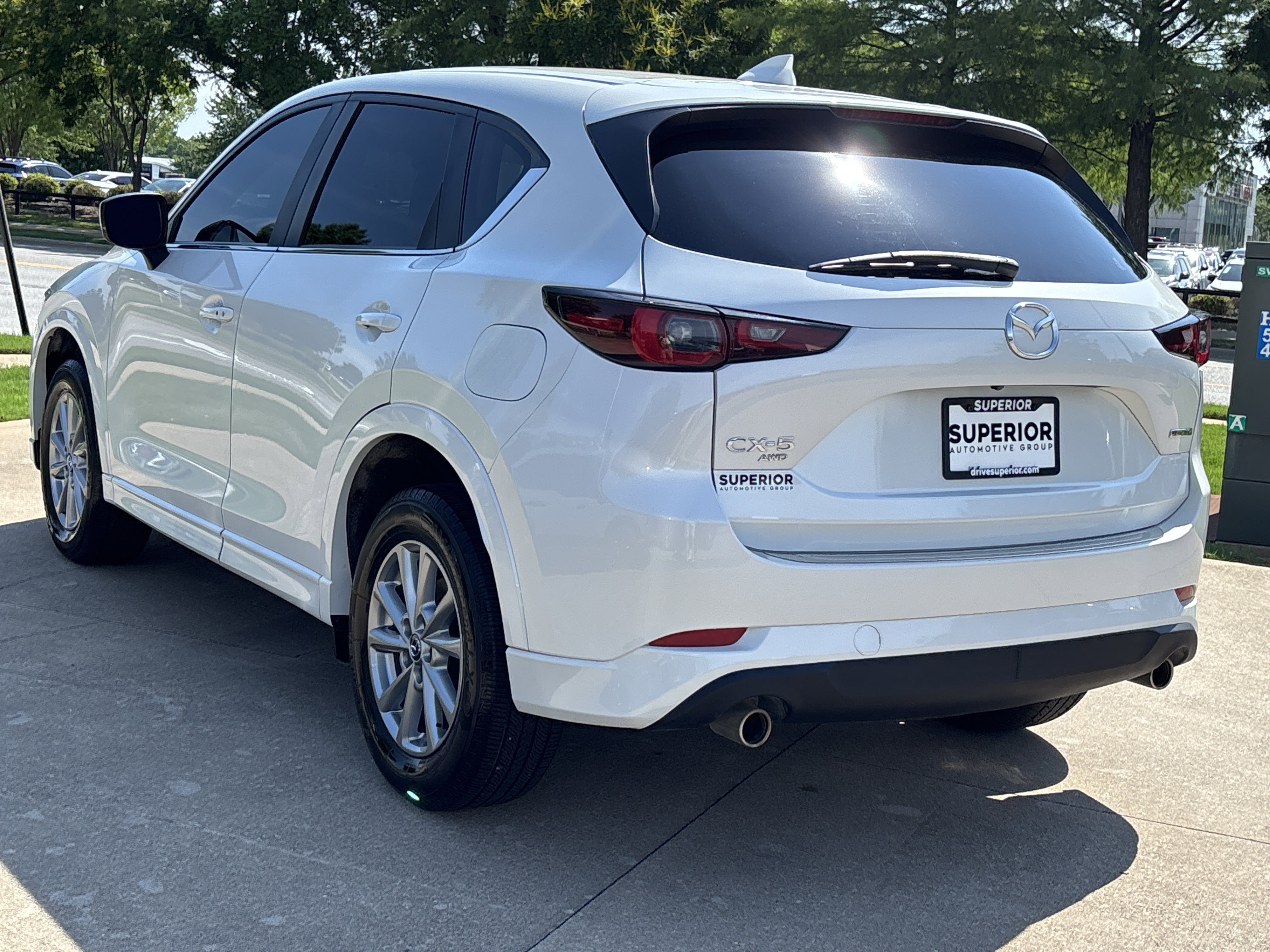 Used 2024 Rhodium White Metallic Mazda 2.5 S Select Package AWD image 8