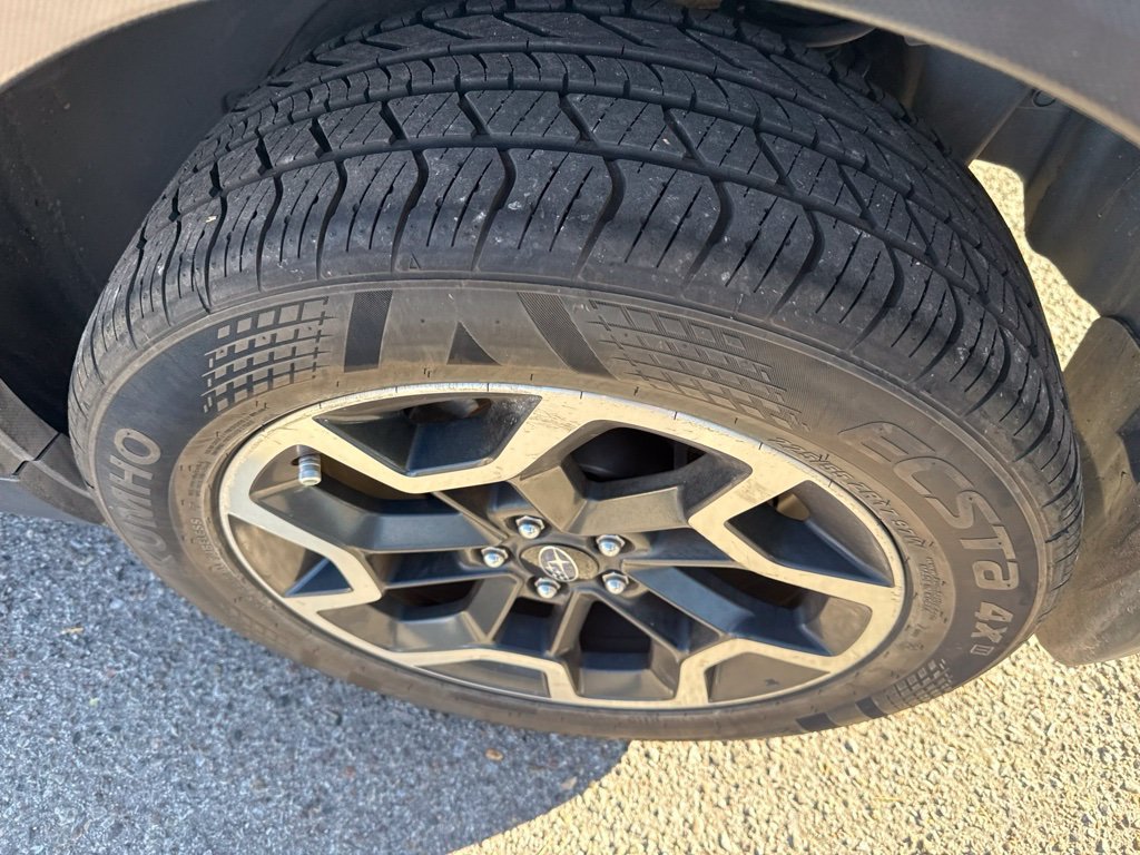 Used 2017 Silver Subaru 2.0i Premium image 11