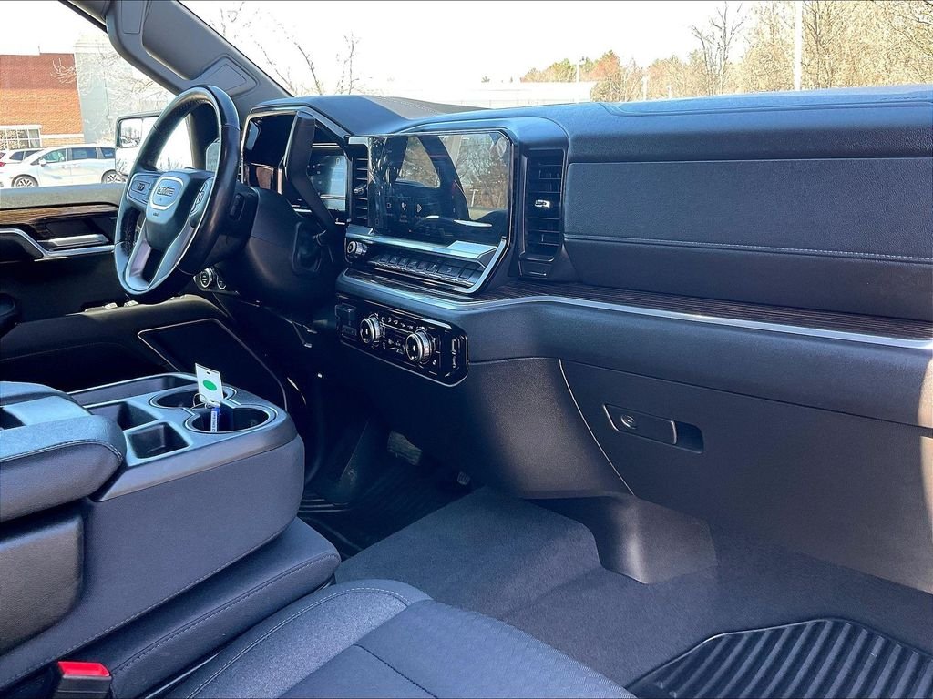 Used 2022 Blue GMC Elevation image 14