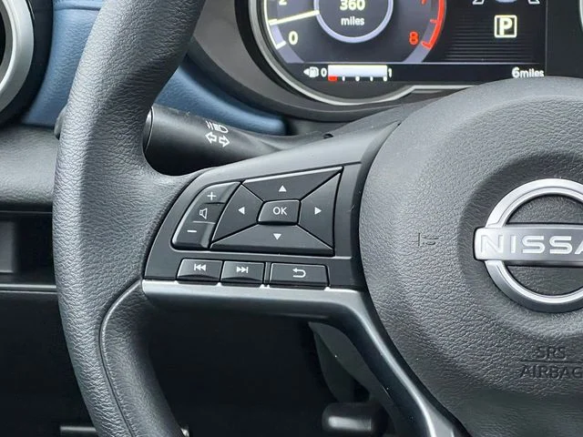 2025 Nissan Versa Sedan SV - Photo 28