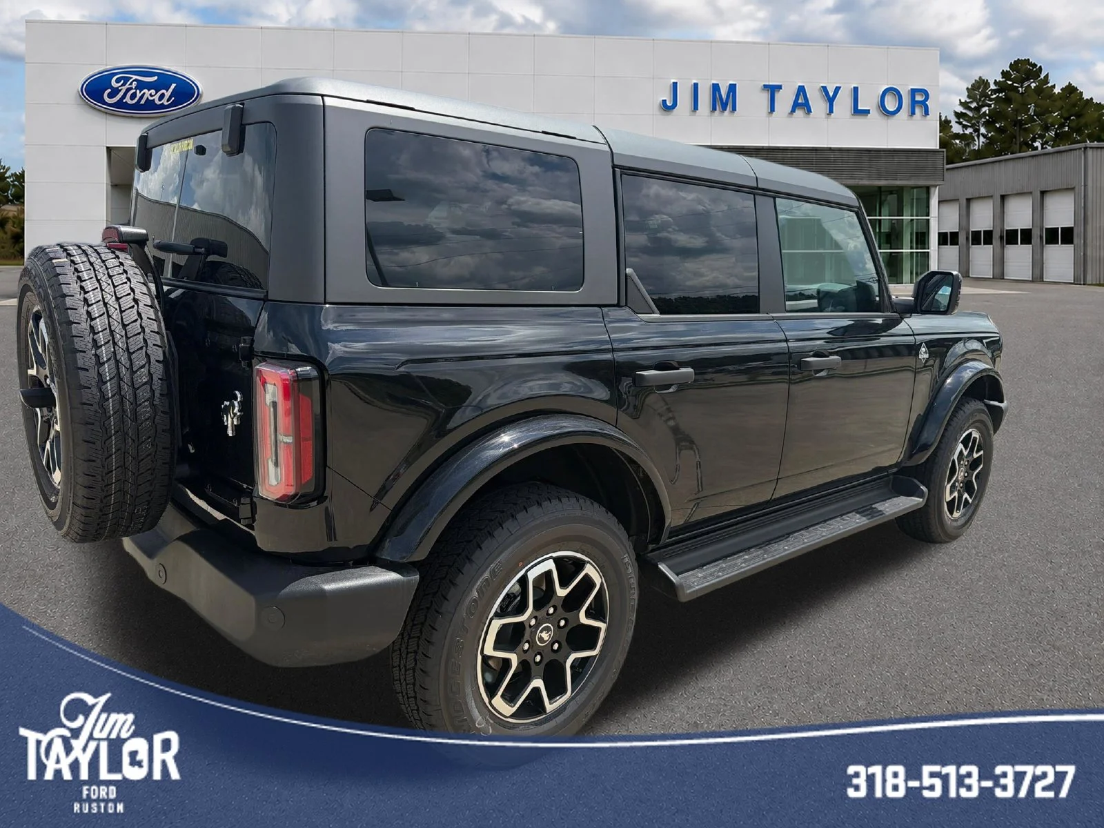 New 2026 Shadow Black Ford Outer Banks® image 3