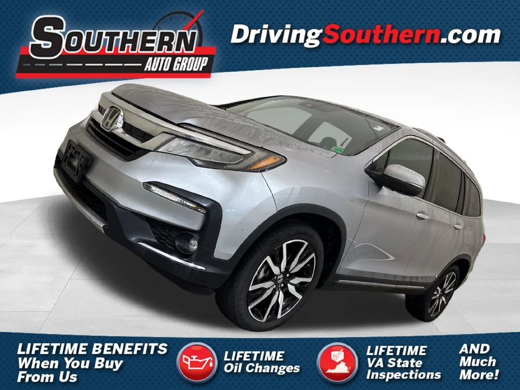 Used 2019 Silver Honda Touring image 1