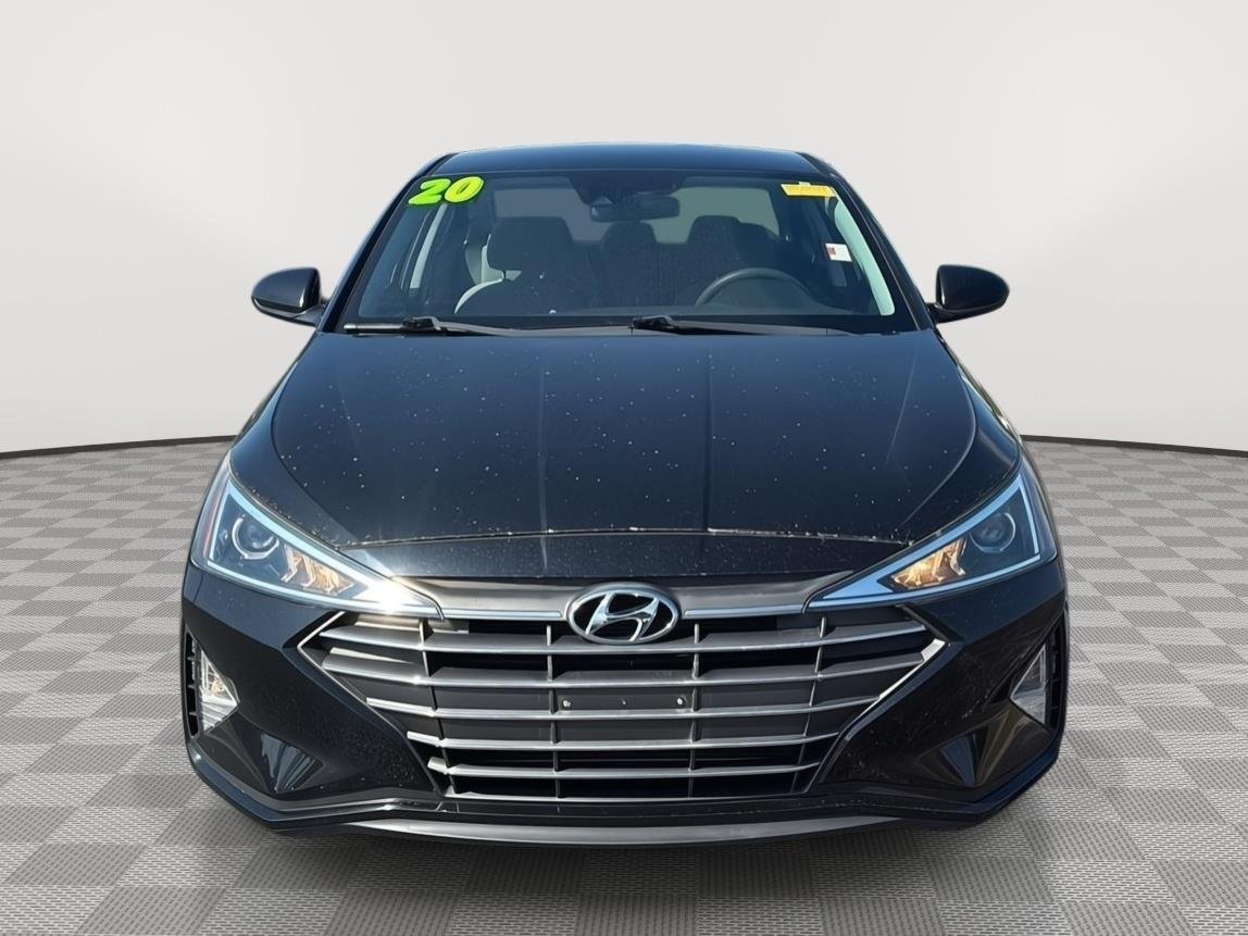 Used 2020 Phantom Black Hyundai SE image 6