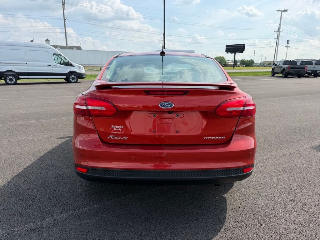 Used 2018 Red Ford Titanium image 6