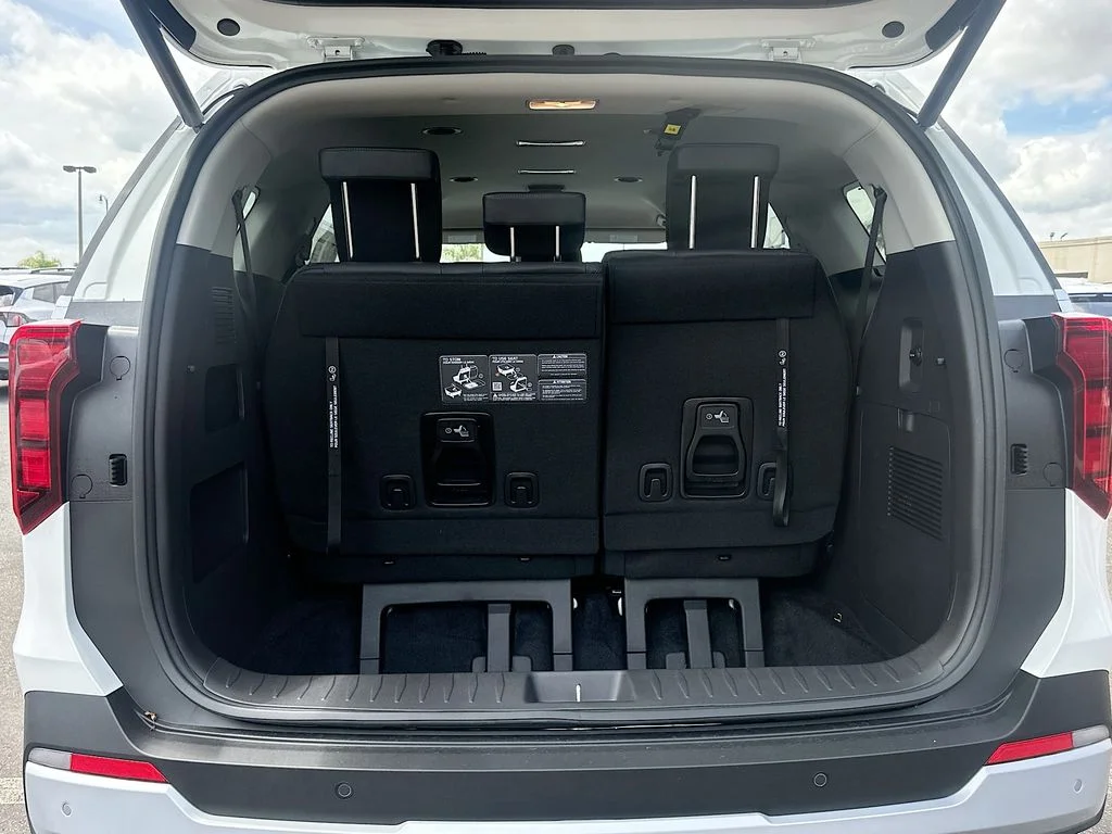 New 2026 Snow White Pearl Kia EX image 26