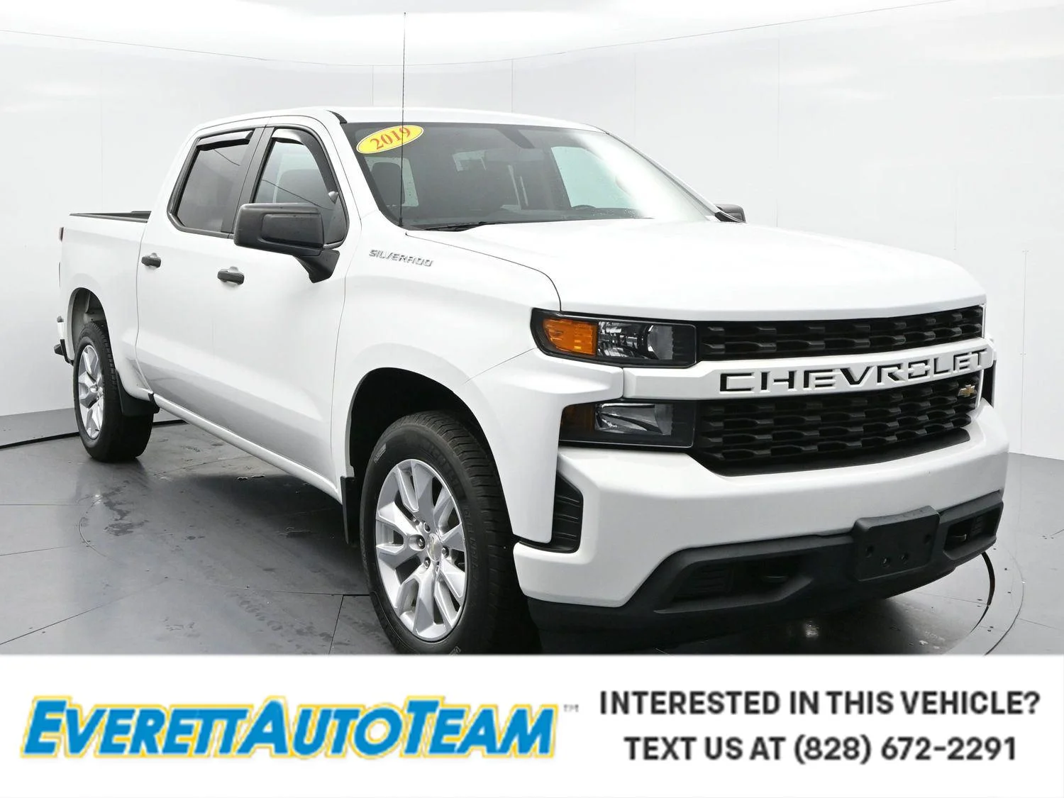 Used 2019 SUMMIT WHITE Chevrolet Custom image 1