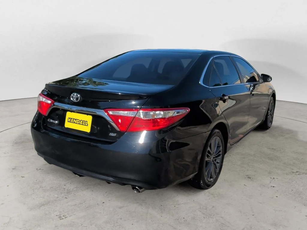 Used 2015 Black Toyota SE image 4