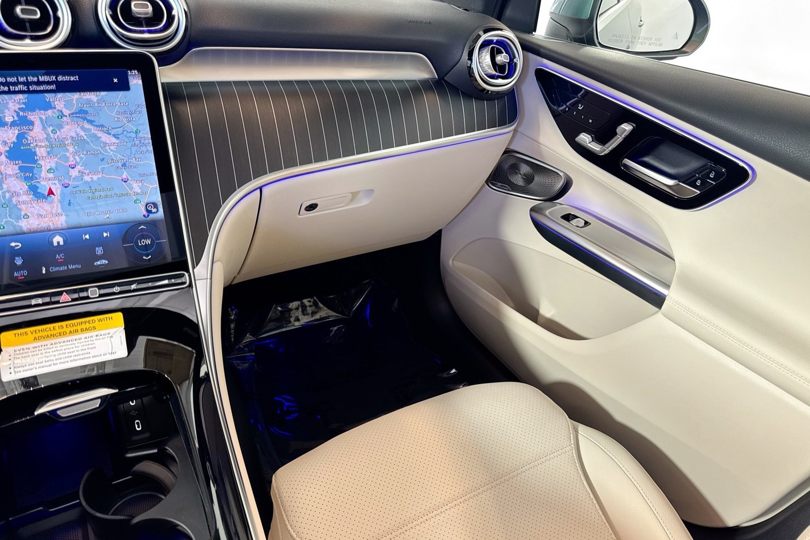 New 2026 Verde Silver Metallic Mercedes-Benz GLC 300 image 21