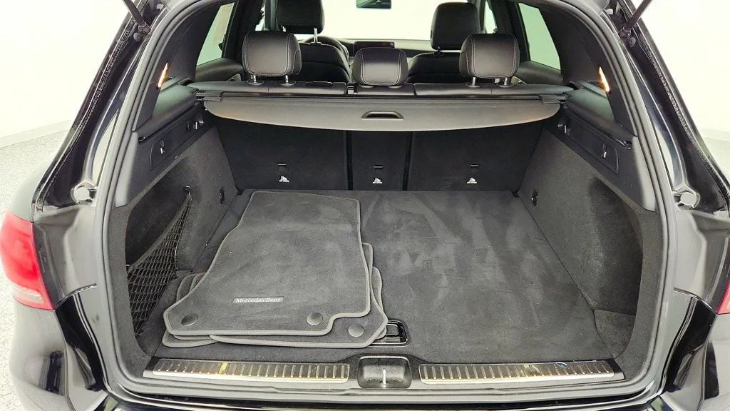 Used 2022 Black Mercedes-Benz GLC 300 SUV with 12.3