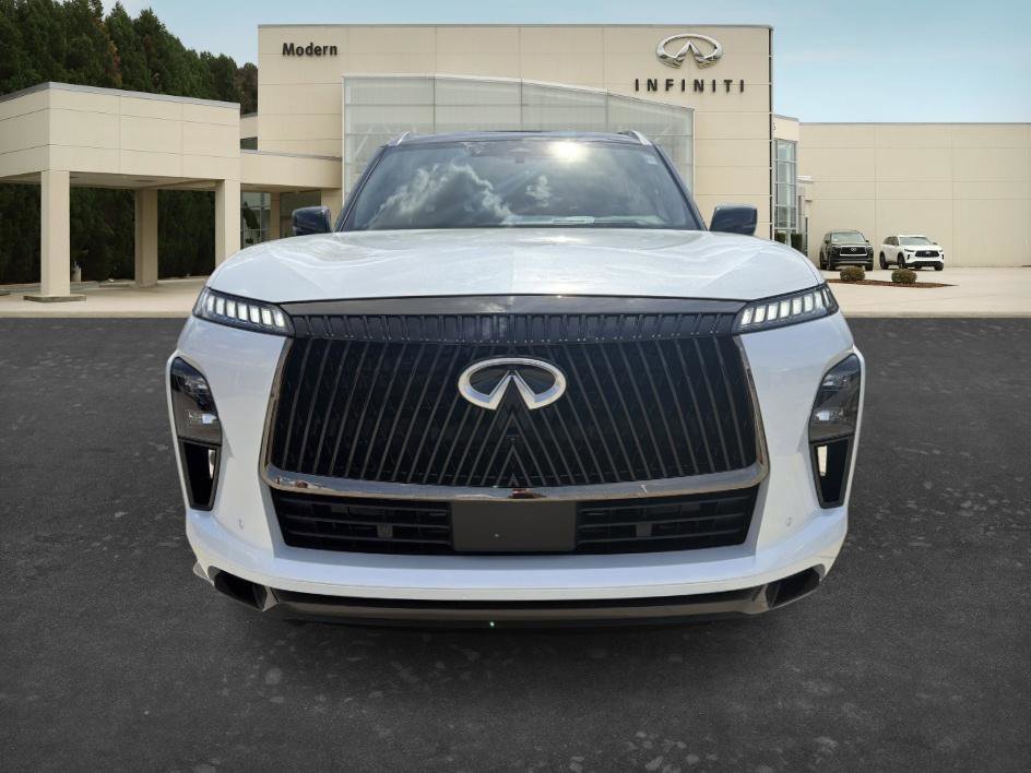 New 2026 Radiant White/Black Obsidian INFINITI AUTOGRAPH image 2