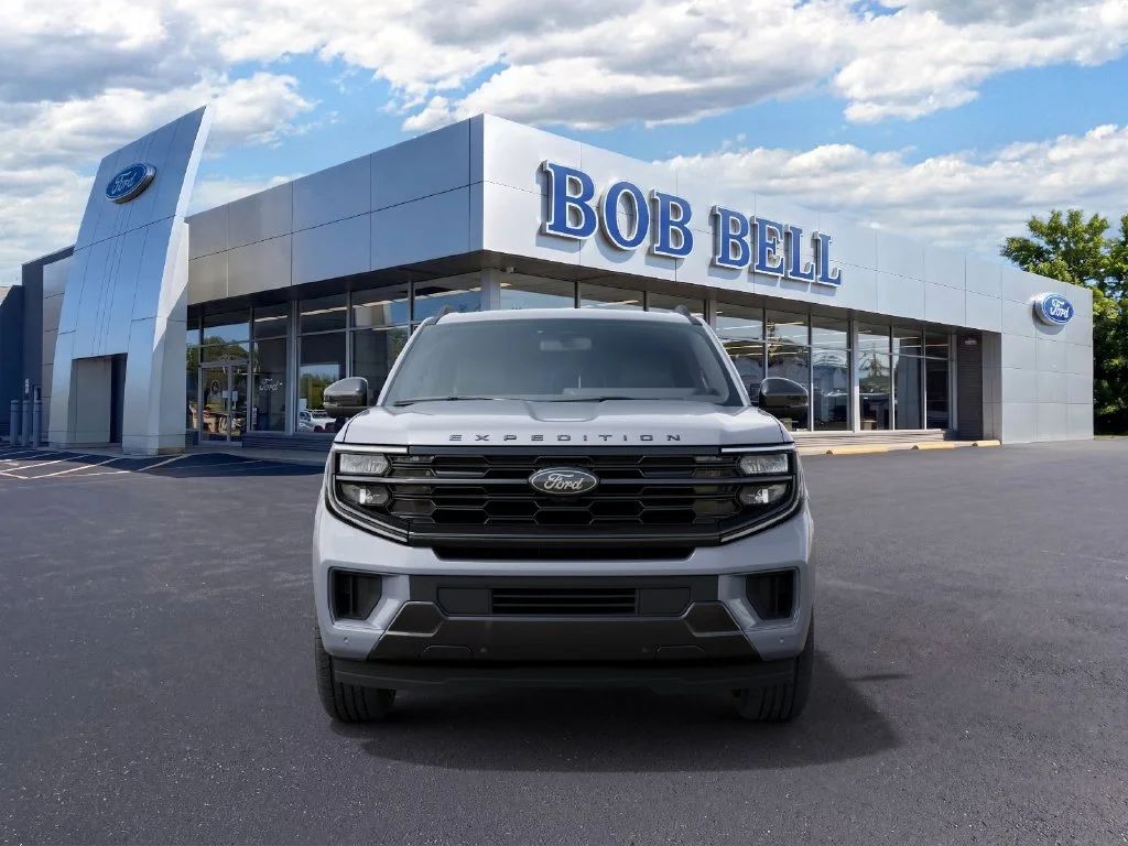 New 2027 Gray Ford Platinum image 3