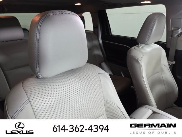 Used 2016 Silver Toyota Limited image 18