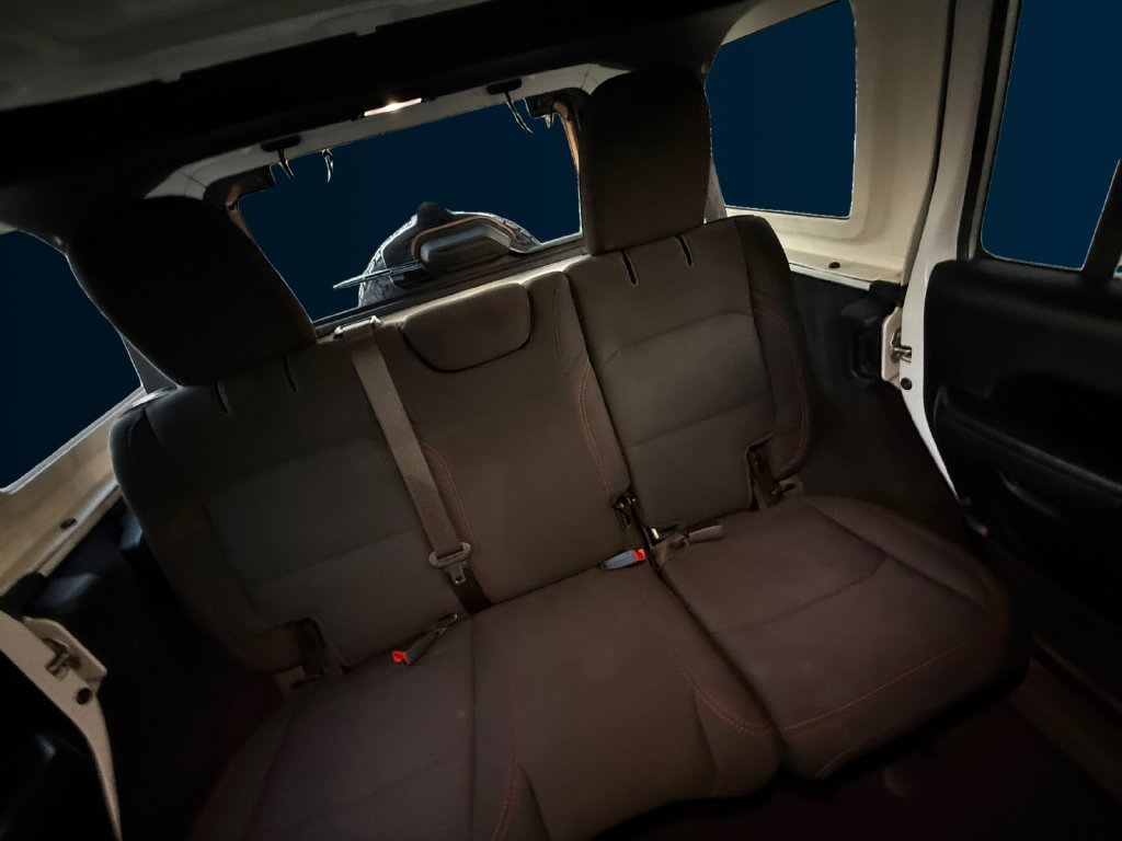 Used 2023 White Jeep Rubicon image 18