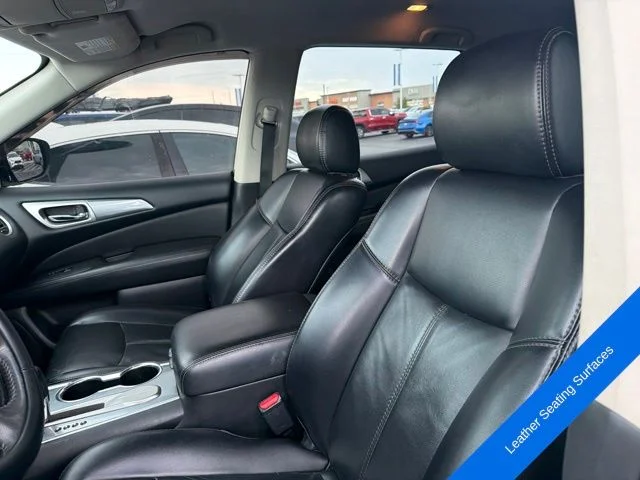 Used 2018 Brilliant Silver Metallic Nissan SL image 15
