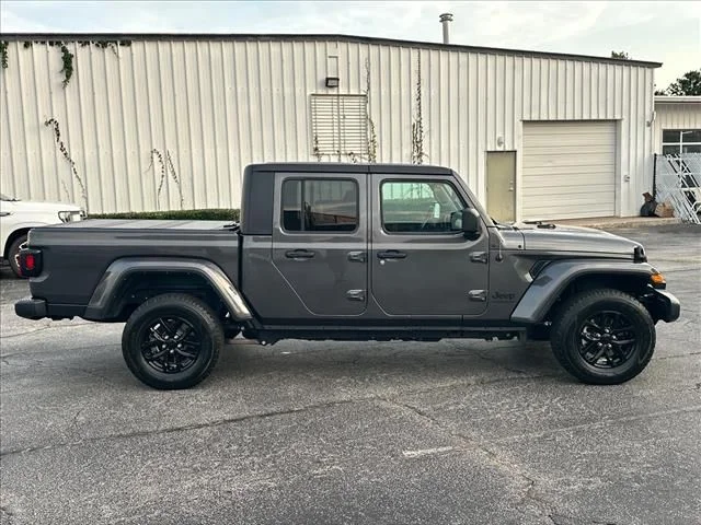 Used 2023 Gray Jeep Sport S image 13