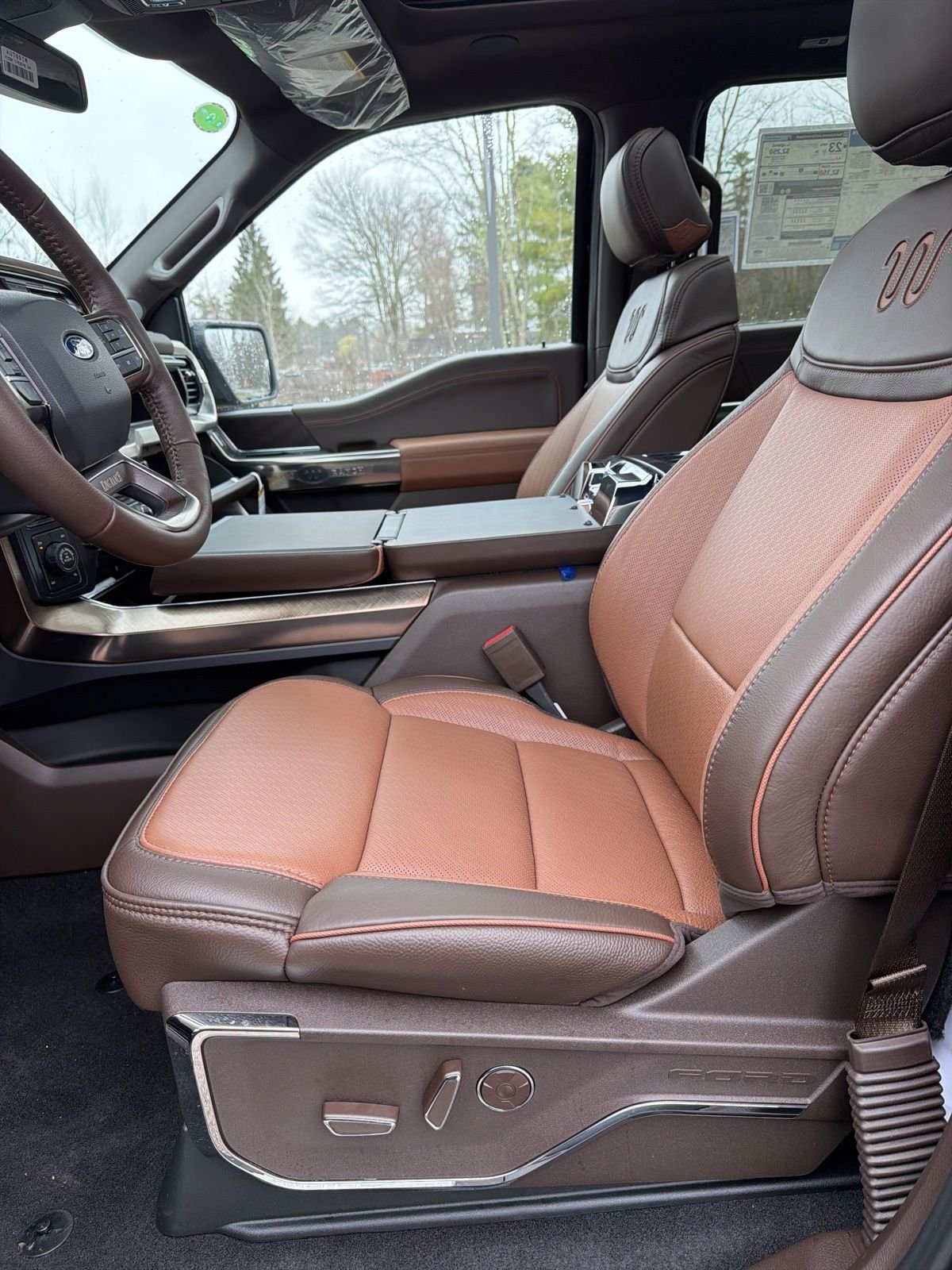 New 2026 Agate Black Metallic Ford King Ranch® image 19