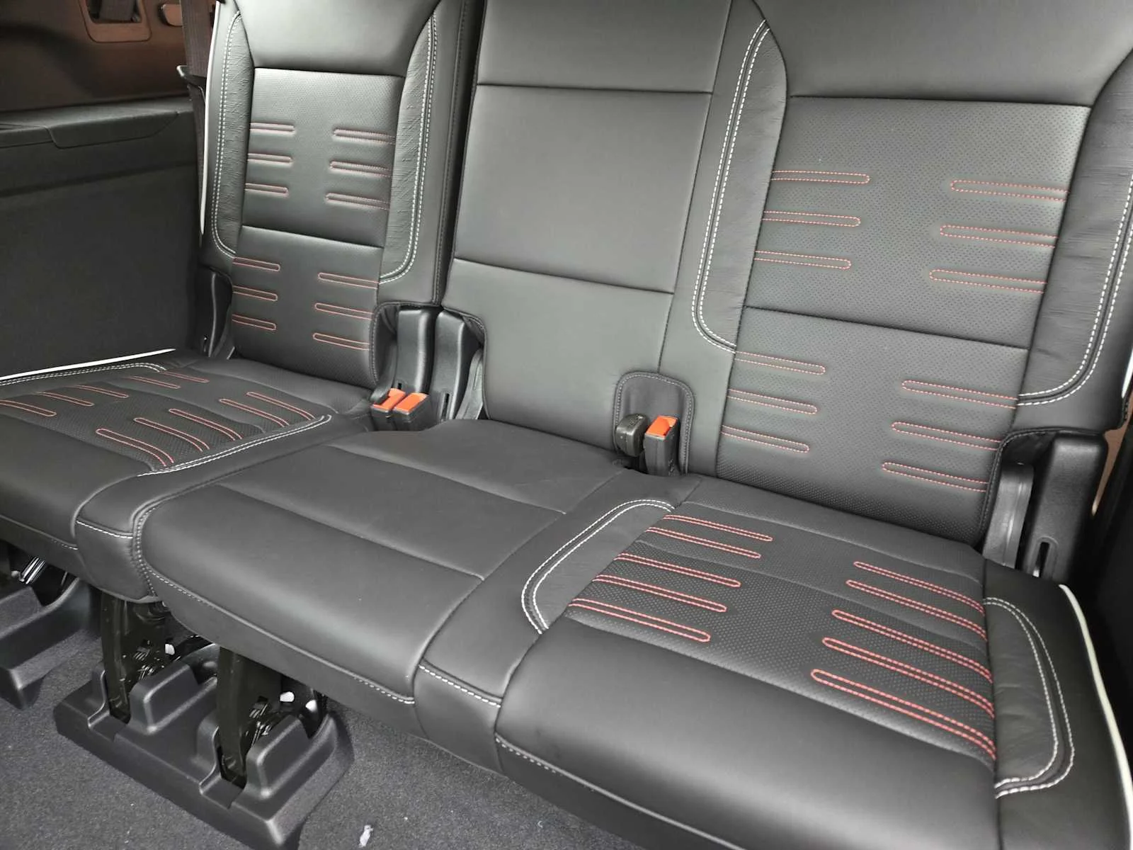 2026 GMC Yukon XL AT4 Ultimate - Photo 19