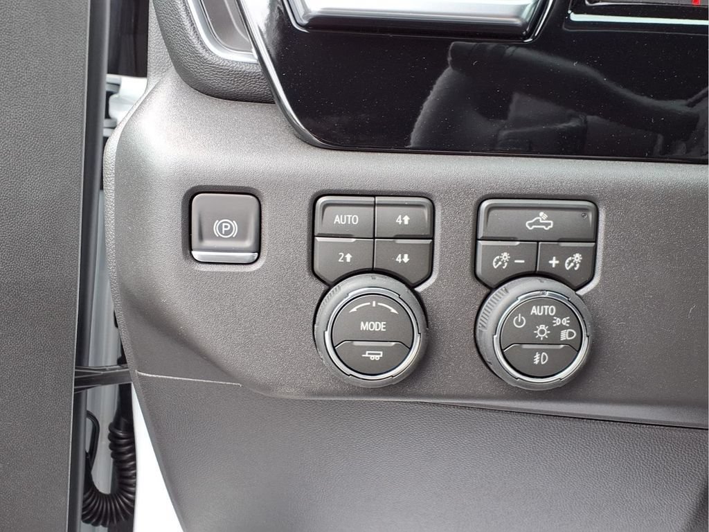 2026 Chevrolet Silverado 1500 LT Trail Boss - Photo 11