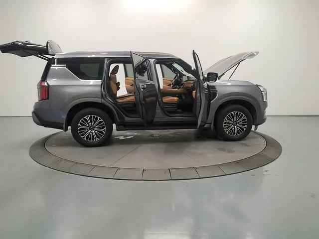 Used 2025 Gray Nissan SL image 17