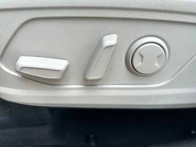Used 2022 Gray Kia EX image 13