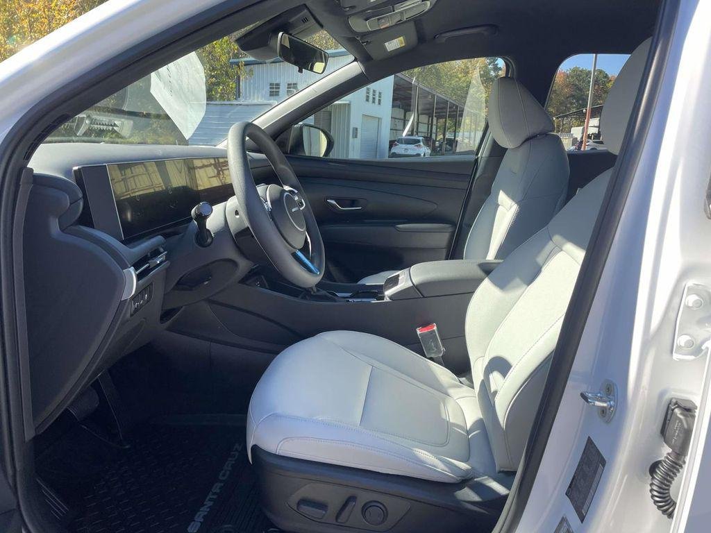New 2026 White Hyundai SEL AWD image 15
