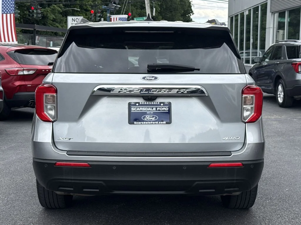 Used 2023 Silver Metallic Ford XLT image 4