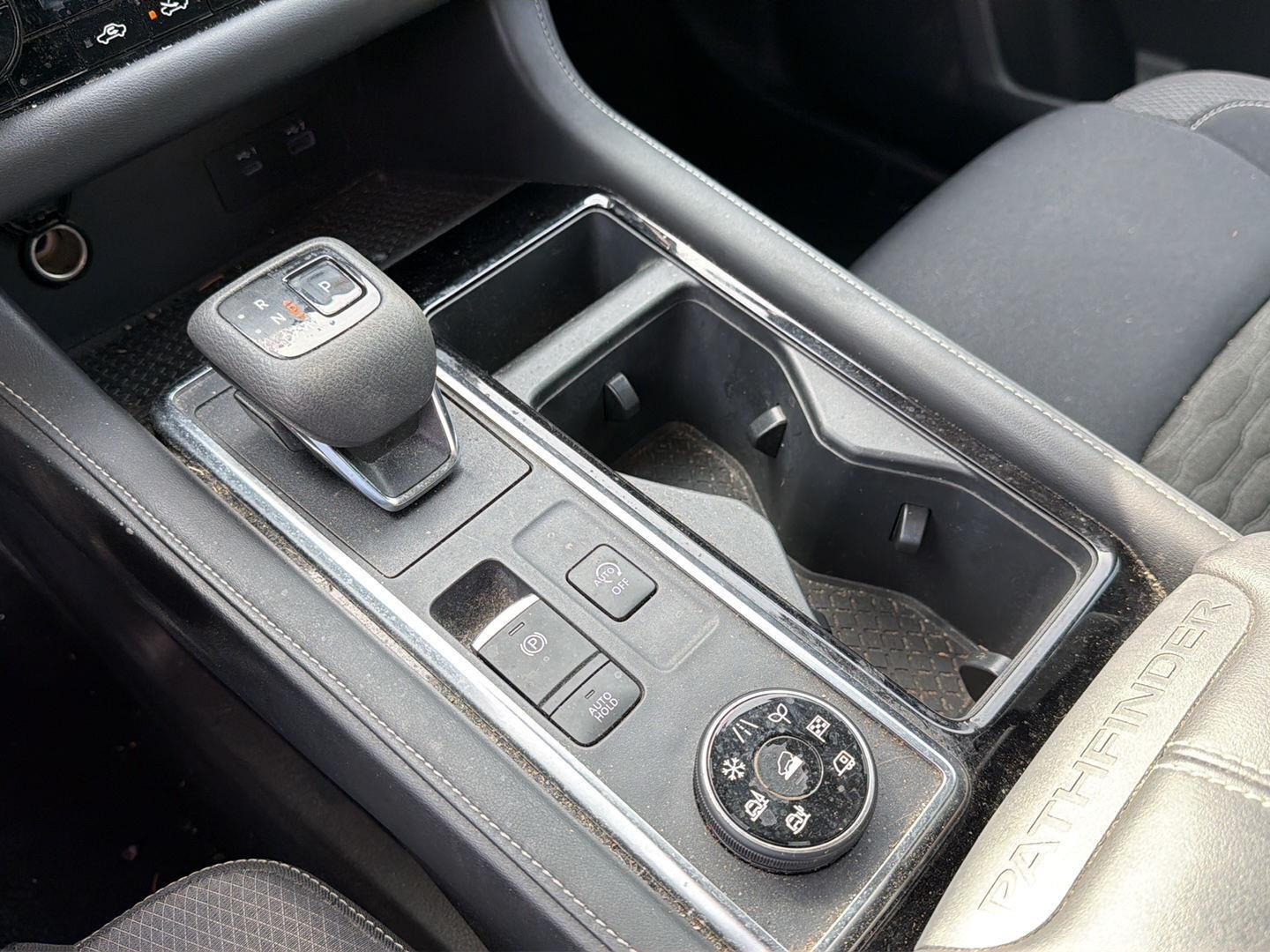 Used 2022 Super Black Nissan SV image 14