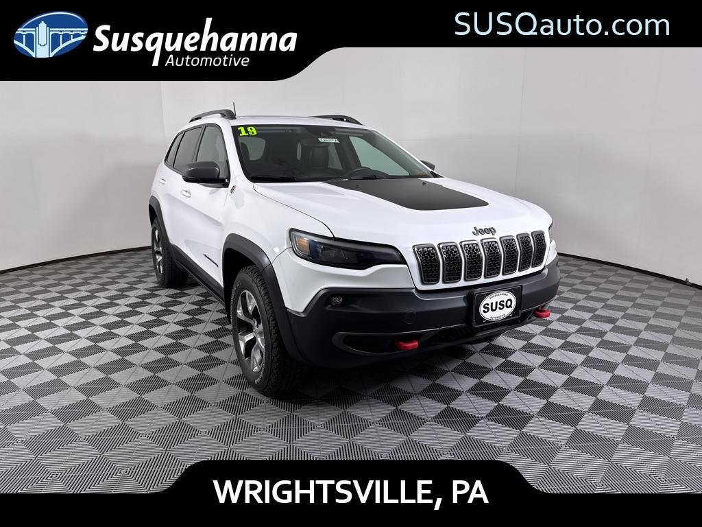 Used 2019 Bright White Clearcoat Jeep Trailhawk Elite image 1