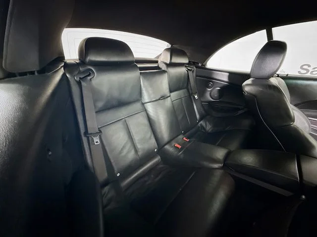 Used 2007  BMW Convertible image 32