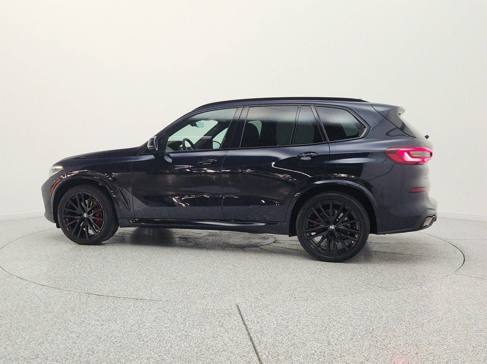 Used 2023 Carbon Black Metallic BMW sDrive40i Sports Activity Vehicle image 8