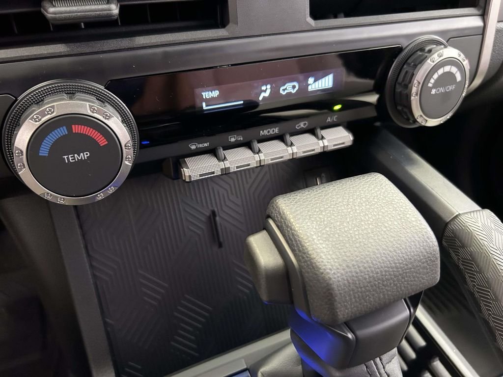 Used 2026  Toyota SR5 image 25