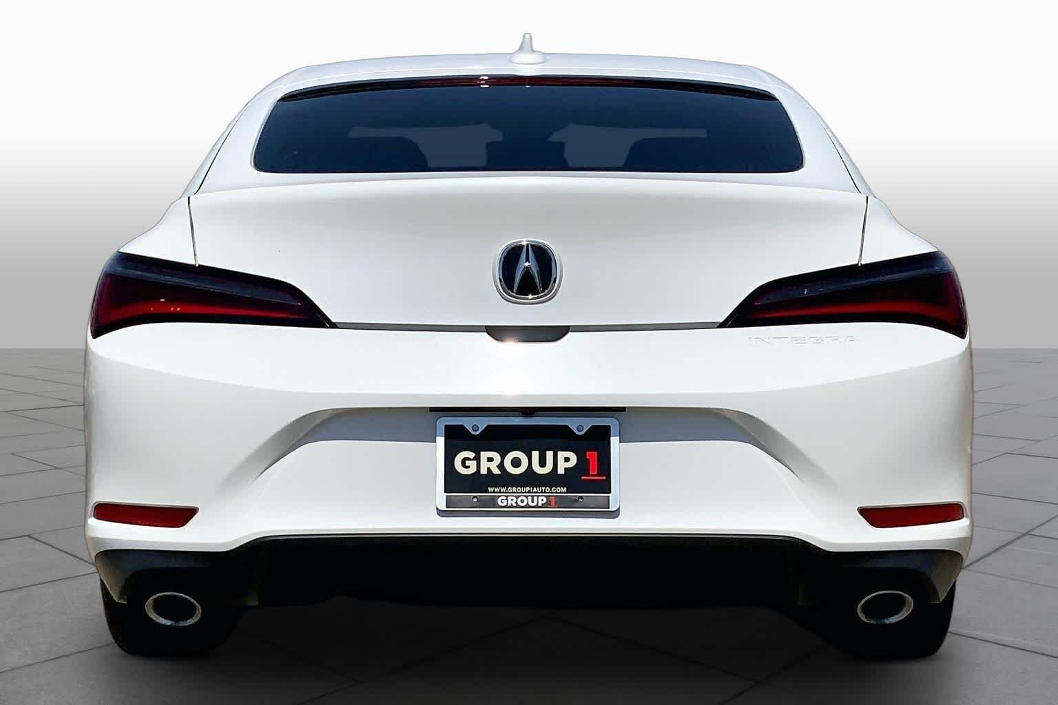 Used 2026 Platinum White Pearl Acura  image 5