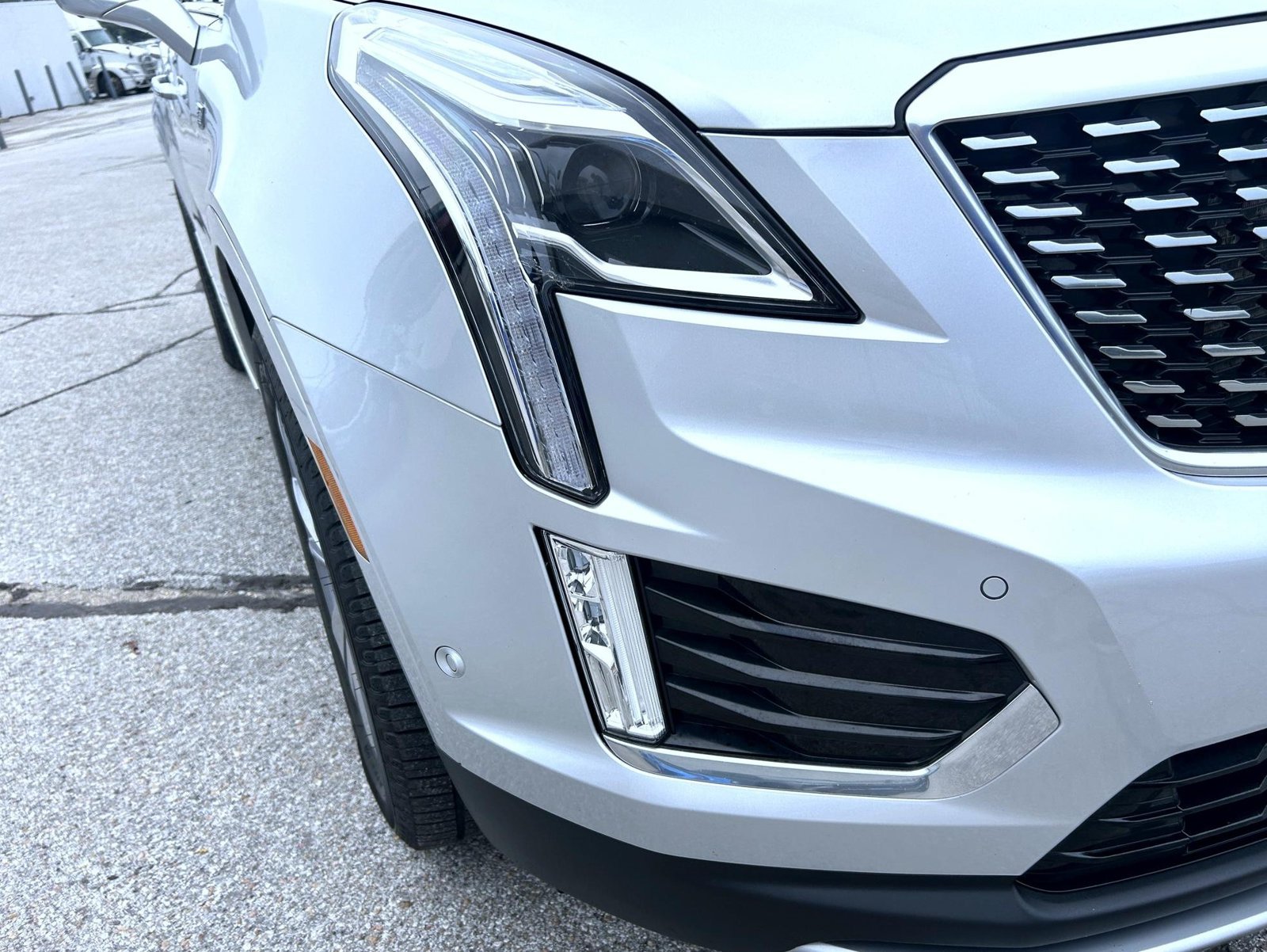 Used 2020 Silver Cadillac Premium Luxury image 10