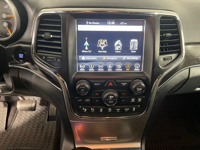 Certified Used 2018 White Jeep Limited image 23
