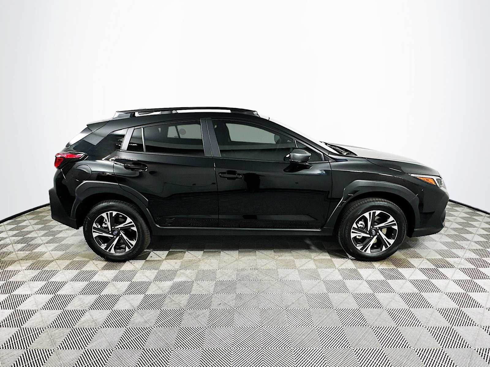 New 2026 CRYSTAL BLACK SILICA Subaru Premium image 8