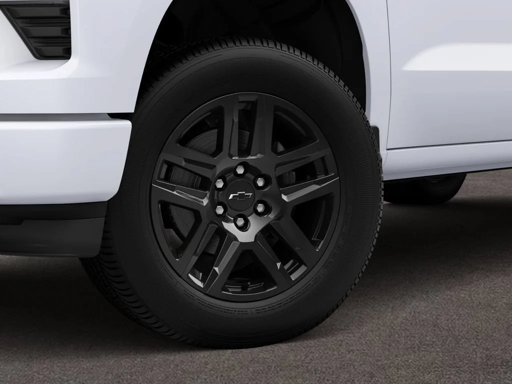 New 2026 Summit White Chevrolet Custom image 4