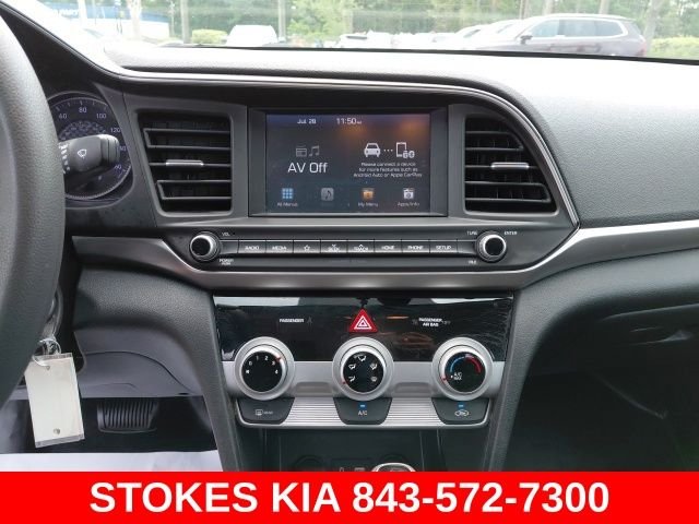 Used 2019 Silver Hyundai SEL image 12