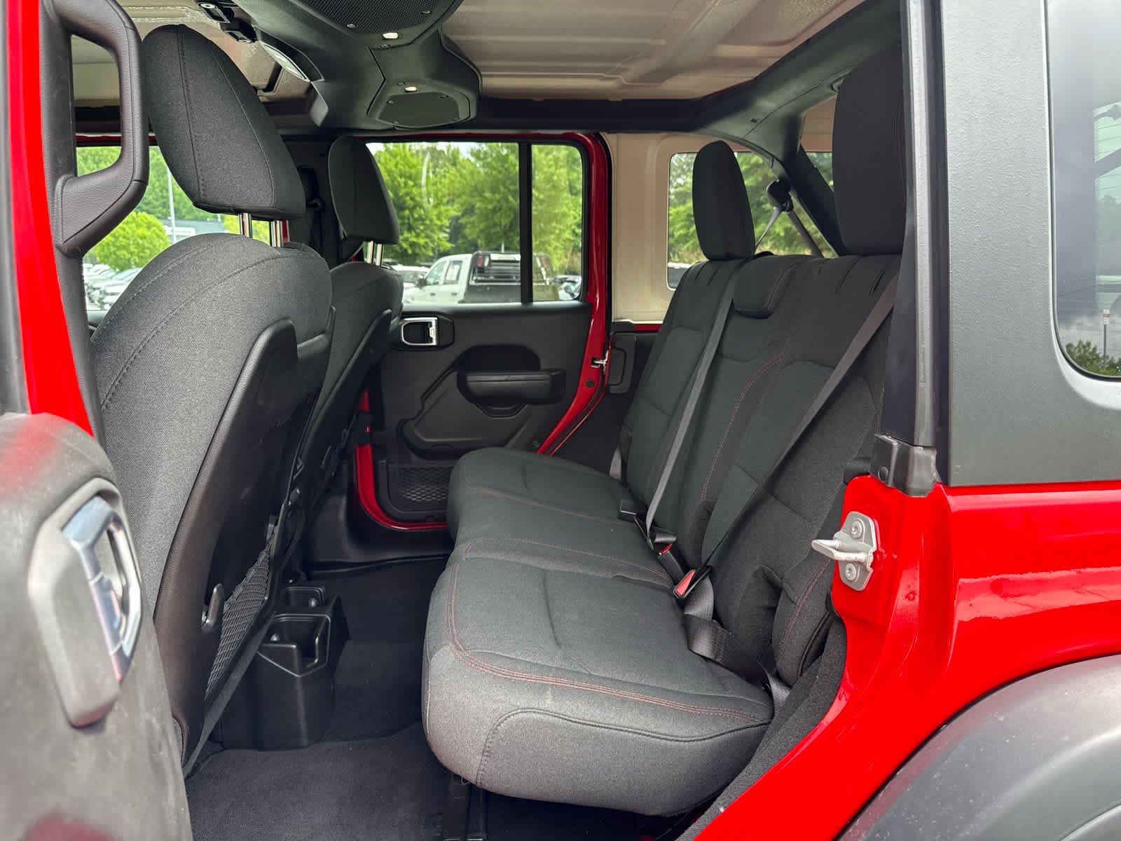 Used 2024 Firecracker Red Clearcoat Jeep Rubicon image 23