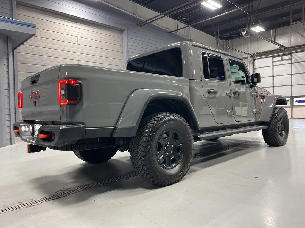 Used 2021 Sting-Gray Clearcoat Jeep Mojave image 7